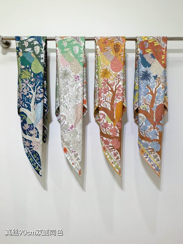 Hermes silk Scarf 90X90cm E090131